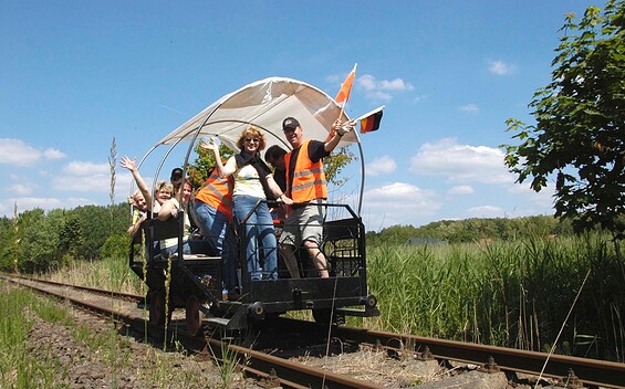 Fahrradrdraisine auf der Strecke Zossen-Jüterbog, Foto: Foto: ERLEBNISBAHN