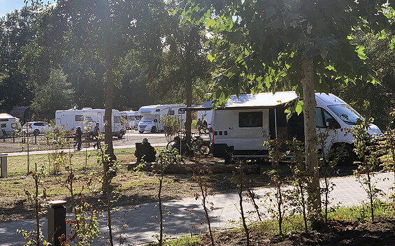 Caravan Stellplatz, Foto: Burkhard Tewinkel, Lizenz: CARAVANSEREI Resort Oberhavel