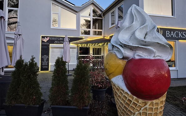 Eisstübchen am Backstübchen Zeuthen, Foto: Norman Siehl, Lizenz: Tourismusverband Dahme-Seenland