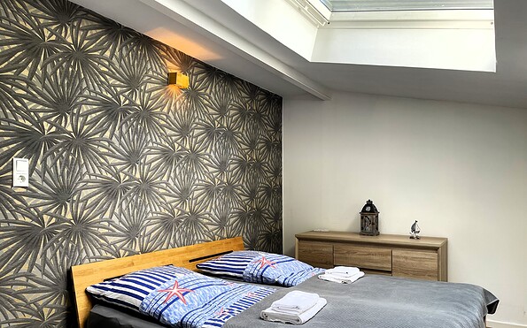 Schlafzimmer mit Blick auf den Sternenhimmel, Foto: Ulrike Haselbauer, Lizenz: Tourismusverband Lausitzer Seenland e.V.