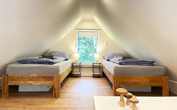 Schlafzimmer im Obergeschoss, Foto: Ulrike Haselbauer, Lizenz: Tourismusverband Lausitzer Seenland e.V.
