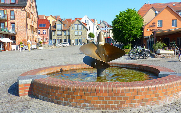 Brunnen, Foto: Waren (Müritz)-Information