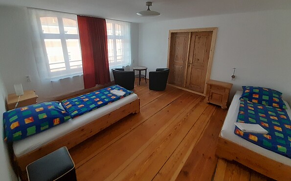 Bett Bike &amp; Buch, Zimmer, Foto: Cornelia Weiblen-Albrecht, Lizenz: Cornelia Weiblen-Albrecht