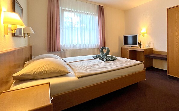 Hotel Wendenkönig, Zimmer 03, Foto: Christine Henning-Schiewe, Lizenz: Prenzlauer Hotelbetriebsgesellschaft mbH – Hotel Wendenkönig garni