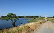 Alter Zollhafen Cumlosen - der Hafen liegt unterhalb des alten Wachturms © Christin Drühl, Foto: Bootsclub Cumlosen