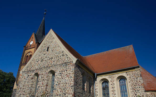 Beeindruckende Feldsteinkirche von Wiesenburg, Foto: Bansen-Wittig