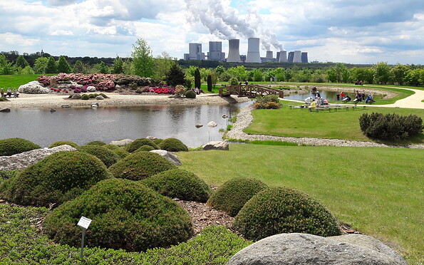 Blick aufs Kraftwerk, Foto: Findlingspark Nochten, Lizenz: Förderverein Findlingspark