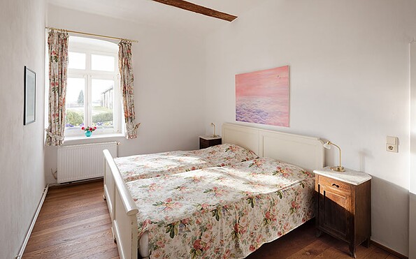 Haus Lichtenhain, Wohnung Kastanienblick, Schlafzimmer, Foto: Daisy Gräfin von Arnim, Lizenz: Daisy Gräfin von Arnim
