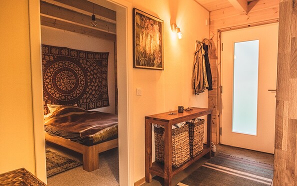 Ferienwohnung Mellengarten, Flur und Schlafzimmer, Foto: Anja Siempelkamp, Lizenz: Anja Siempelkamp