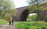 Wandern durch die Millionenbrücke, Foto: Bansen-Wittig