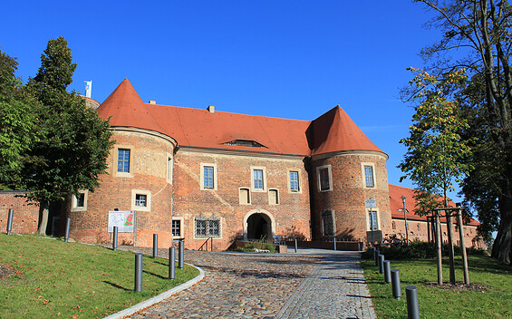 Ziel der heutigen Etappe: Bad Belzig mit der imposanten Burg Eisenhardt, Foto: Bansen-Wittig