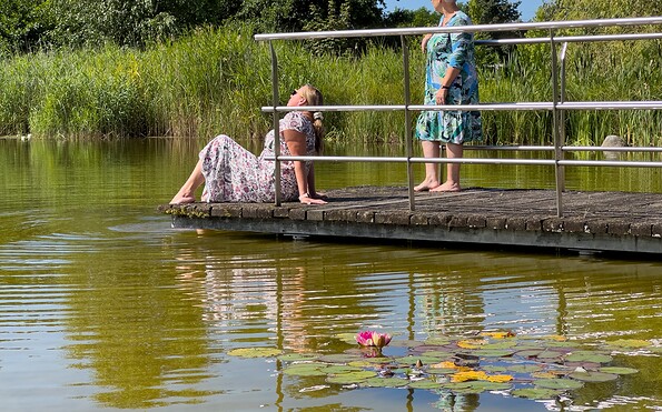 Entspannung im Karthane-Park, Foto: Monique Bessert, Lizenz: Wirtschaftsfördergesellschaft Prignitz mbH