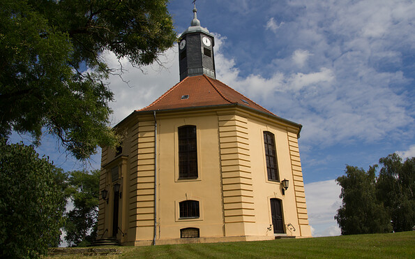 Mitte des 18. Jahrhunderts wurde die Kirche von Golzow erbaut, Foto: Bansen-Wittig