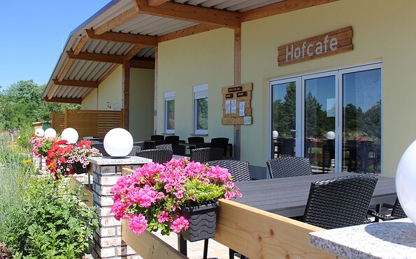 Terrace  Courtyard café, Foto: Fanny Nevoigt, Lizenz: Torhaus Terra Nova