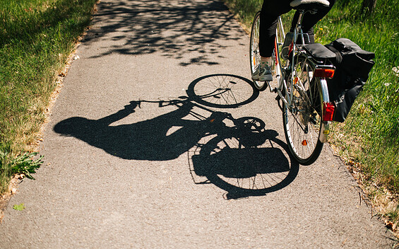 Fahrrad mit Satteltasche, Foto: Steven Ritzer, Lizenz: Tourismusverband Havelland e.V.