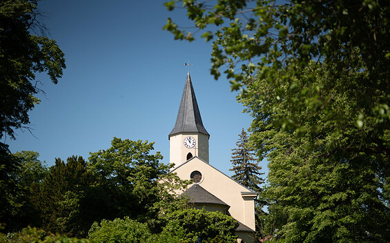 Dorfkirche Zeestow, Foto: Steven Ritzer, Lizenz: Tourismusverband Havelland e.V.
