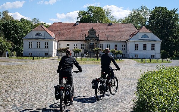 Schloss Diedersdorf, Foto: Christoph Creutzbrg, Lizenz: Seenland Oder-Spree/Christoph Creutzbrg