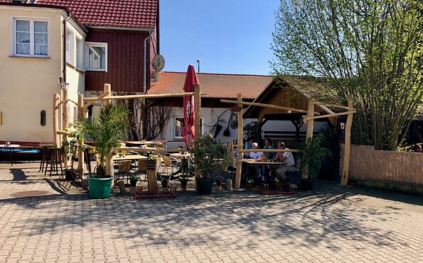 Biergarten im Hof, Foto: Andre Markwitz, Lizenz: Andre Markwitz
