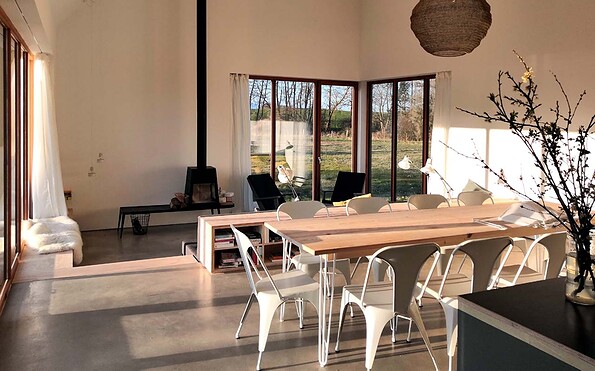 Rosenhaus, Ess- und Wohnbereich, Foto: Matthias Kutt