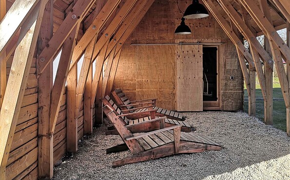 Rosenhaus, Überdachter Außenbereich, Foto: Matthias Kutt