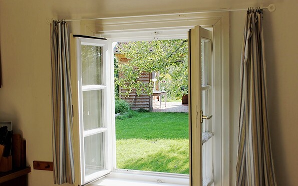 Ferienwohnung Laagen, Ausblick in den Garten, Foto: Christine Jahn-Klieme