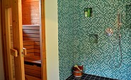Sauna and shower, Foto: Christine Jahn-Klieme