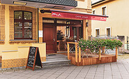 Außenansicht Café Josef, Foto: Frau Öhler, Lizenz: Café Josef