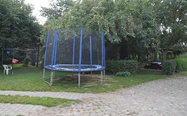 Garten mit Trampolin, Foto: Anja Warning, Lizenz: TMU GmbH