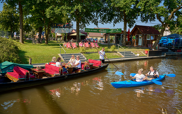 Biergarten am Bootshaus am Leineweber, Foto: Ron Petraß, Lizenz: Bootshaus am Leineweber