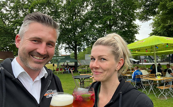 Biergarten am Bootshaus am Leineweber, Foto: Thomas Petsching, Lizenz: Bootshaus am Leineweber