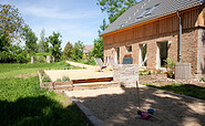Garden and sandpit, Foto: Benjamin Biel, Lizenz: Benjamin Biel
