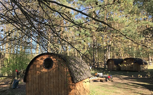 Rustic huts, Foto: Anet Hoppe