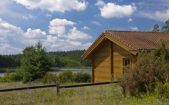 Log cabin, Foto: Volker Sommerfeld, Lizenz: Brennickenswerder GmbH u.Co.KG