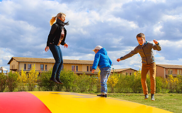 Giant jumping pillow, Foto: Juliane Kummerow, Lizenz: Ferienpark Templin GmbH &amp; Co. KG