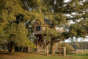 Baumhaus Hexenhaus, Foto: Lisa Wurth, Lizenz: Baumhaushotel Uckermark