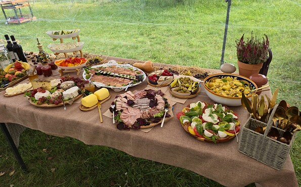 Buffet, Foto: Dagmar Gehrke, Lizenz: Freizeithof Tigermotte