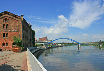 Blick auf die Stadtbrücke Frankfurt (Oder), Foto: terra press Berlin