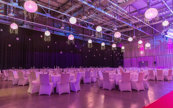 Gala in der Messehalle, Foto: Messe- und Veranstaltungs GmbH , Lizenz: Messe- und Veranstaltungs GmbH