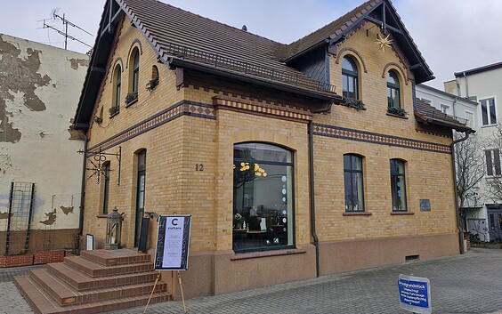 Ladencafé Außenansicht, Foto: Carla Brack, Lizenz: Carla Brack
