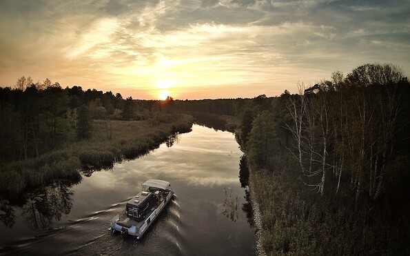 freecamper - Camping auf dem Wasser, Foto: Eric Stelzer/nice2meetU, Lizenz: freecamper boot &amp; camping GmbH