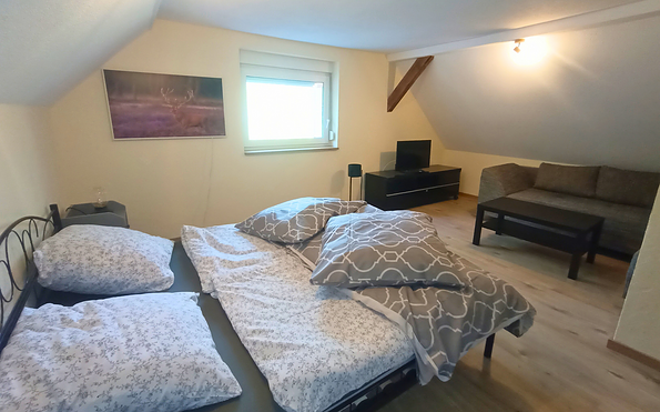 Ferienwohnung oben - Schlafzimmer, Foto: Ferienhaus mit dem Rad, Lizenz: Amt Burg (Spreewald)