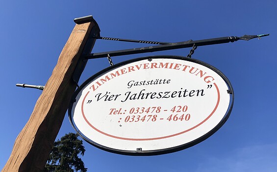 Schild, Foto: Angeline Piesche, Lizenz: Seenland Oder-Spree