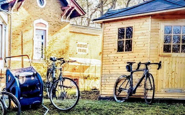 Kinderanhänger und Leihrad von FamilyandBike, Foto: E. Grieger, Lizenz: E. Grieger