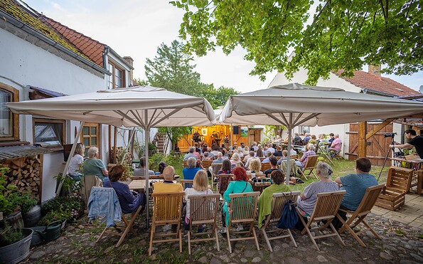 Fercher ObstkistenBühne, Foto: Martin Karnbach, Lizenz: Gemeinde Schwielowsee