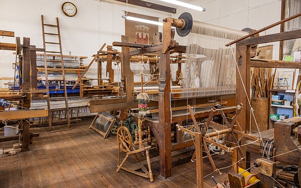 200 bis 300 Jahre alter originaler Webstuhl, Foto: Martin Karnbach, Lizenz: Gemeinde Schwielowsee