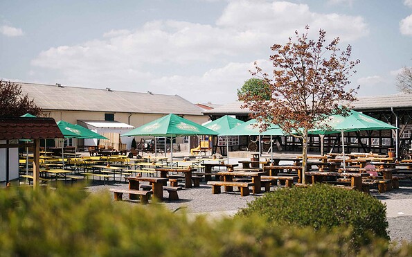 Biergarten , Foto: Steffen Ritzer , Lizenz: Tourismusverband Havelland e.V.