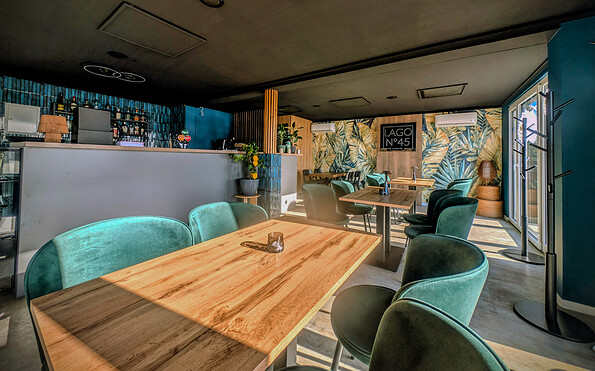 LAGO N°45 Innenbereich mit Theke 1, Foto: Mario Thiel, Lizenz: Mario Thiel