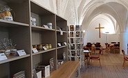 Klosterladen im Café, Foto: Grit Kutsch, Lizenz: Tourist-Information Zehdenick