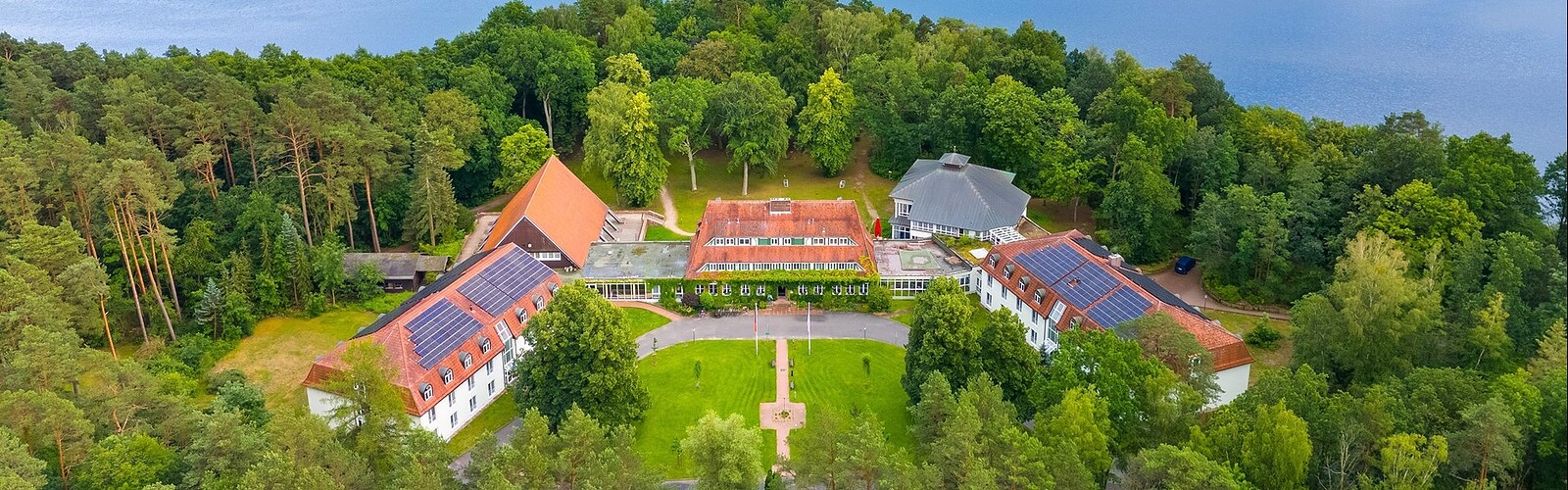 Luftbild, Foto: Hotel Döllnsee-Schorfheide, Foto: Jones-Art, Lizenz: Hotel Döllnsee-Schorfheide