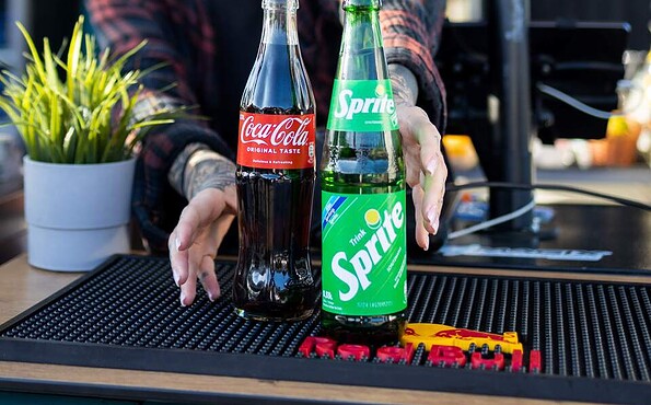 Beachbar, Foto: Kevin Kolbow, Lizenz: Wasserskilift in Großbeeren GmbH